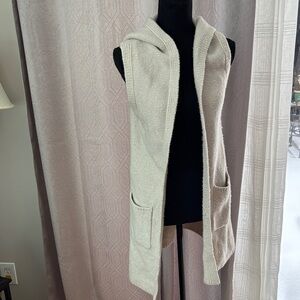 Tahari Cream Sleeveless long Cardigan Vest